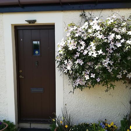 אדינבורו Midkinleith Farm Holiday Cottage מראה חיצוני תמונה