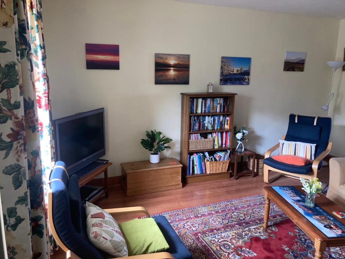 אדינבורו Midkinleith Farm Holiday Cottage מראה חיצוני תמונה