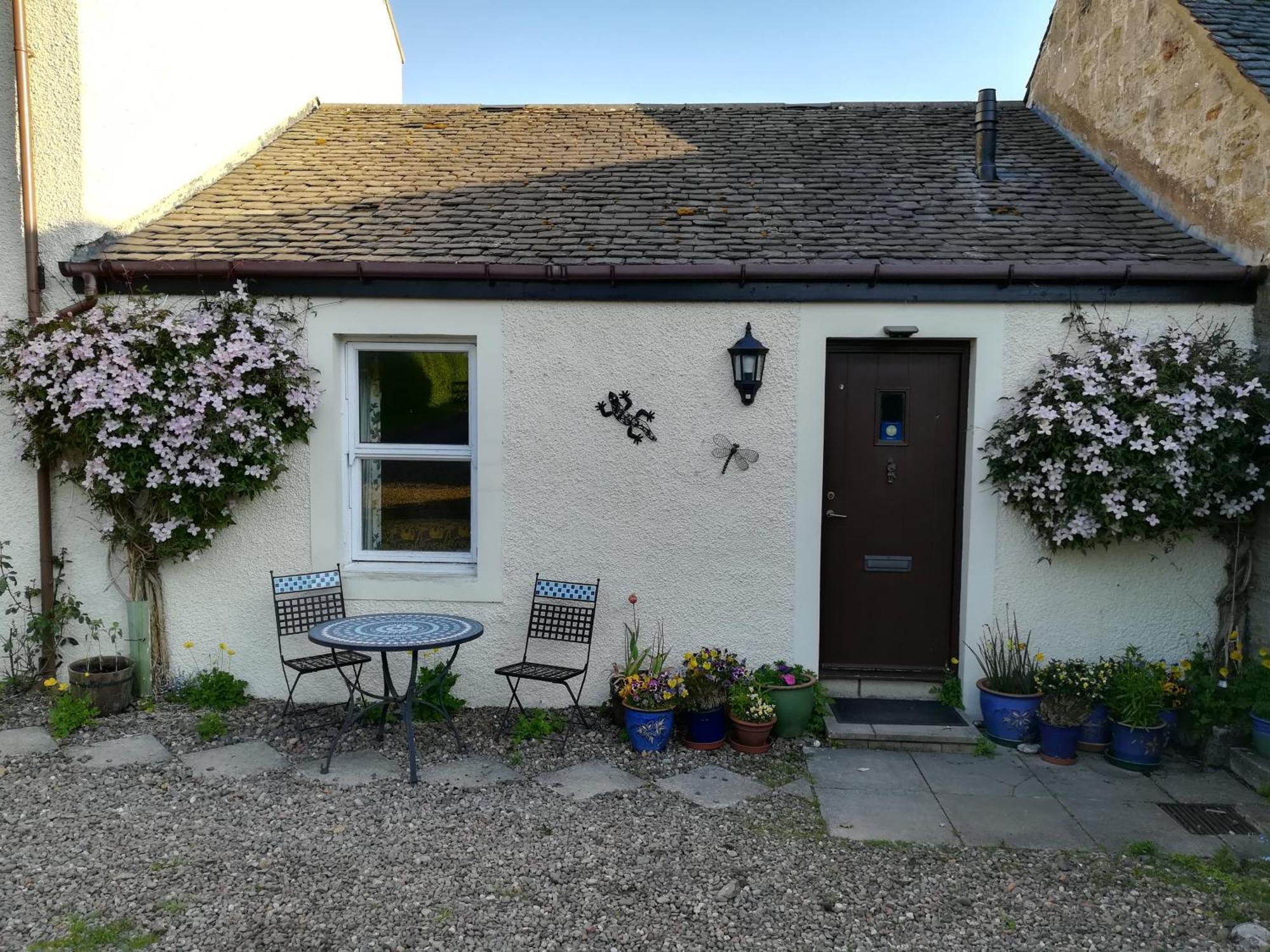 אדינבורו Midkinleith Farm Holiday Cottage מראה חיצוני תמונה